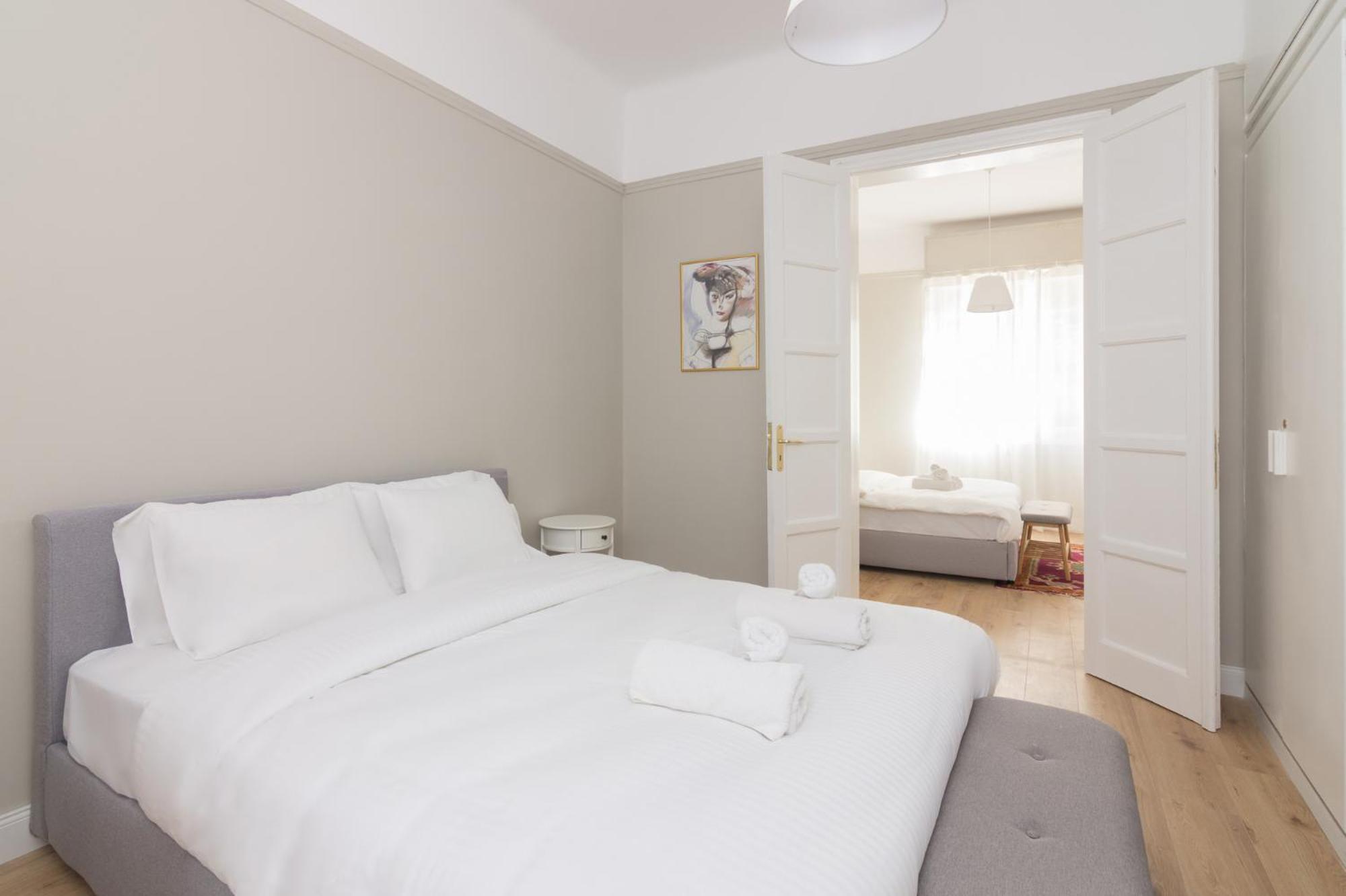 Great House W/ Private Parking Apartment Athens Exterior photo