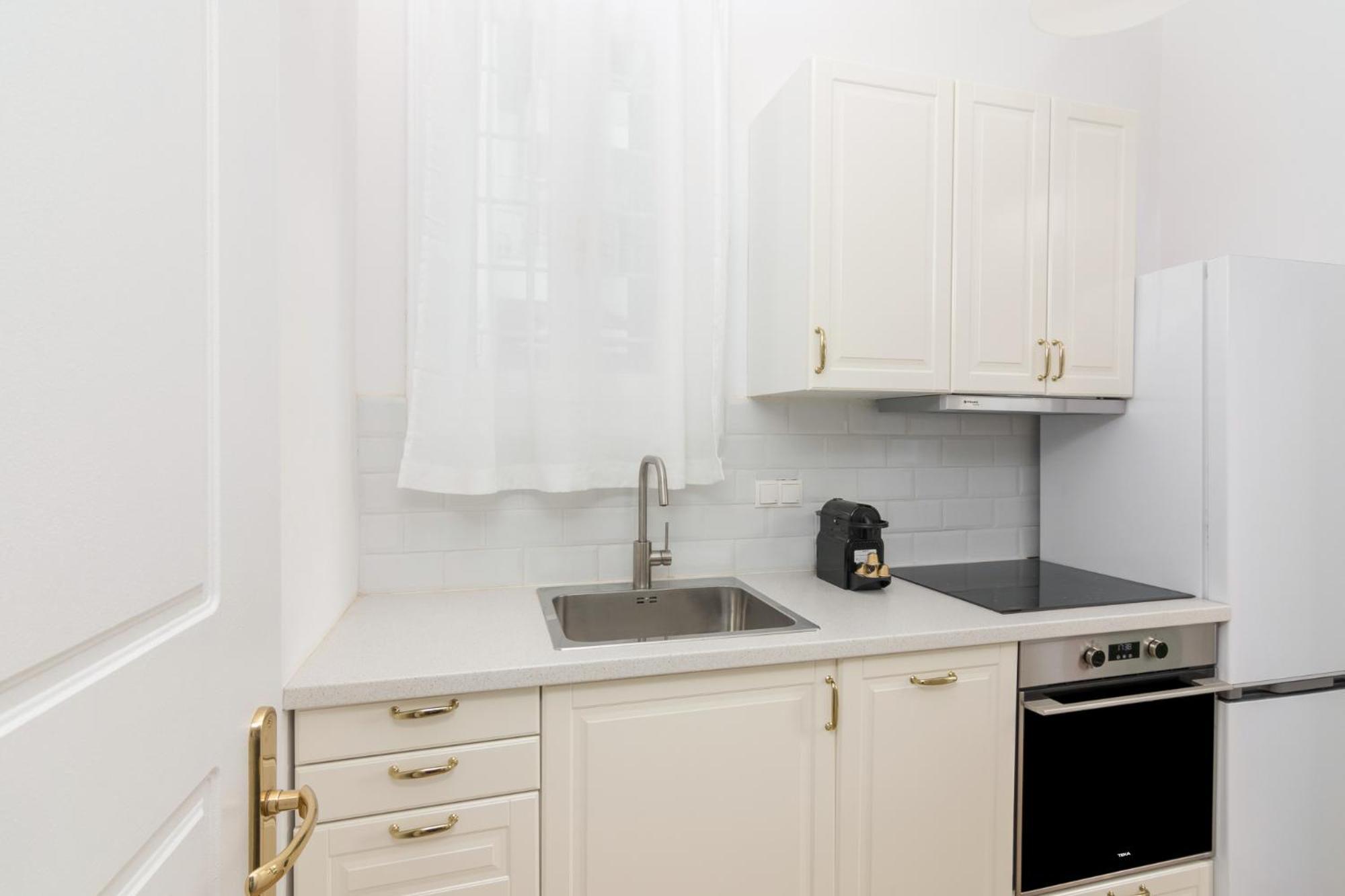 Great House W/ Private Parking Apartment Athens Exterior photo